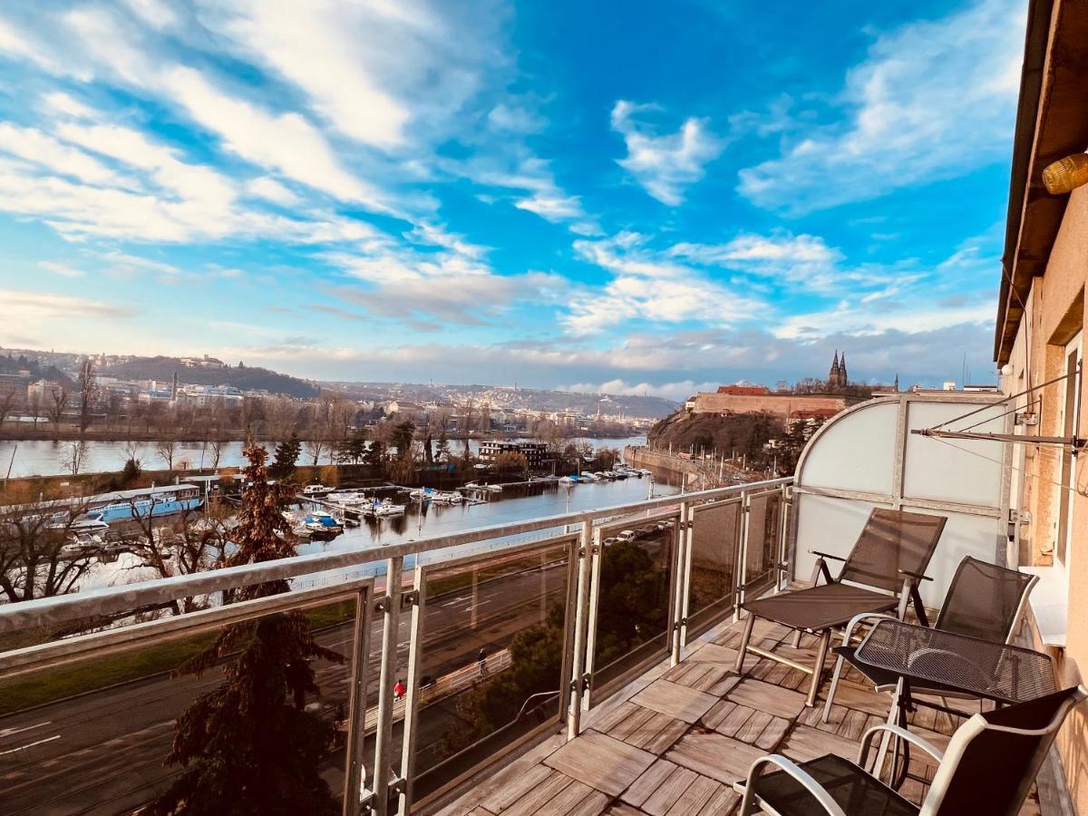 Panorama Podolske Nabrezi Praag